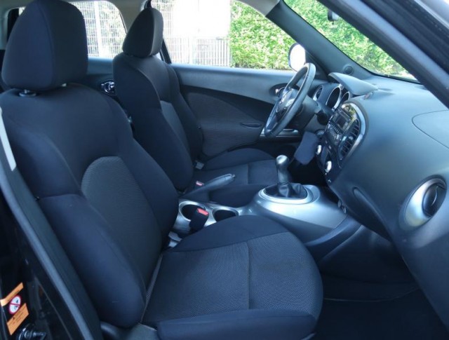 Nissan Juke  1.6 i 