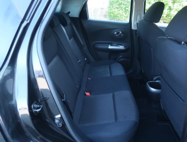 Nissan Juke  1.6 i 