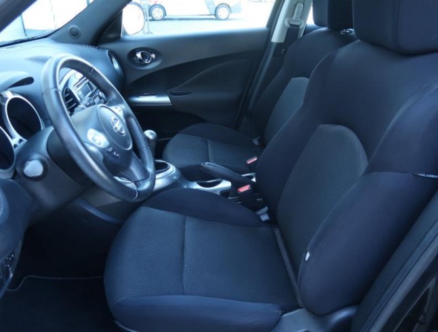 Nissan Juke  1.6 i 