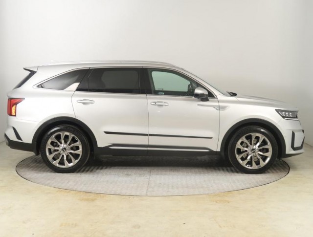 Kia Sorento  2.2 CRDi 