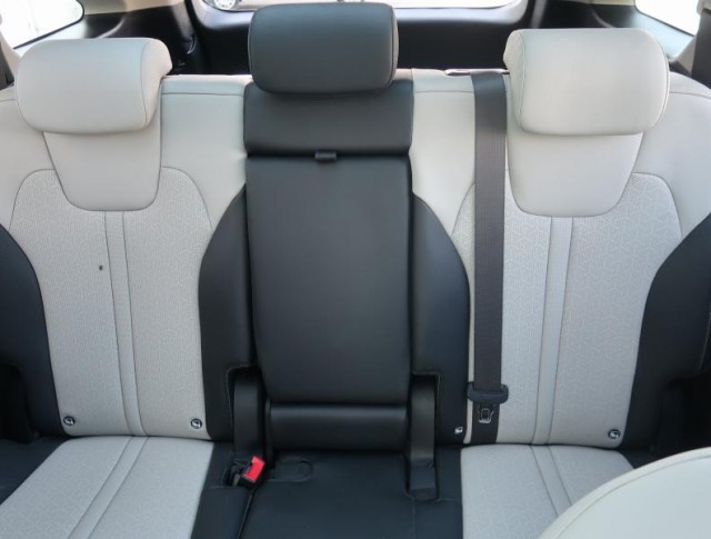 Kia Sorento  2.2 CRDi 