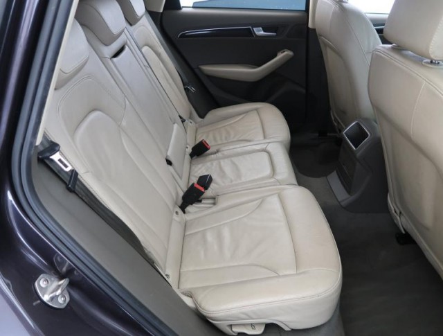 Audi Q5  2.0 TDI 