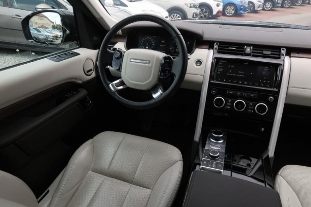 Land Rover Discovery  SDV6 HSE