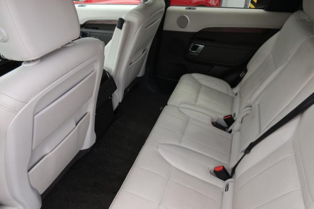 Land Rover Discovery  SDV6 HSE