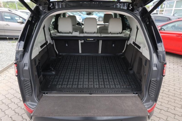 Land Rover Discovery  SDV6 HSE