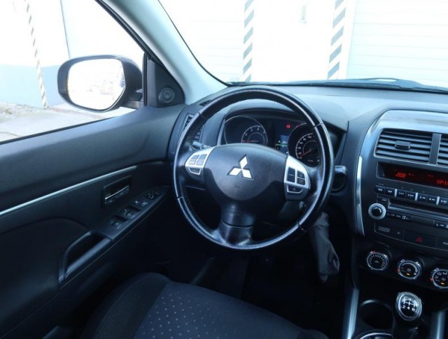 Mitsubishi ASX  1.6 MIVEC 