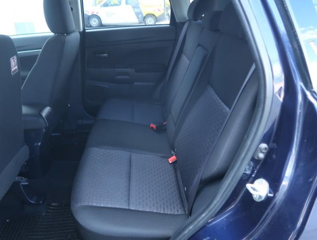 Mitsubishi ASX  1.6 MIVEC 