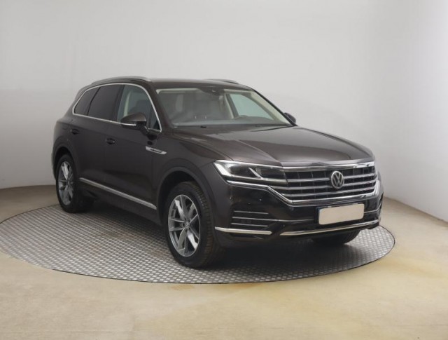 Volkswagen Touareg  3.0 TDI 