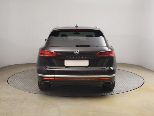 Volkswagen Touareg  3.0 TDI 