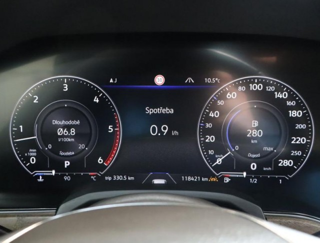 Volkswagen Touareg  3.0 TDI 