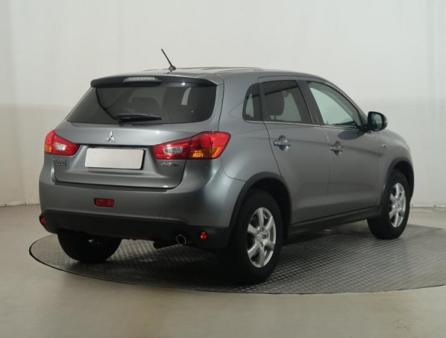 Mitsubishi ASX  1.6 MIVEC 