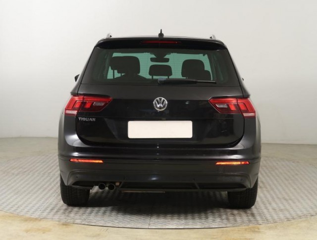 Volkswagen Tiguan  2.0 TDI 