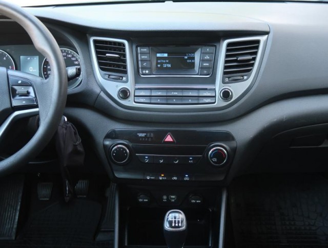 Hyundai Tucson  2.0 CRDi 