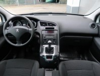 Peugeot 5008  1.6 HDi 