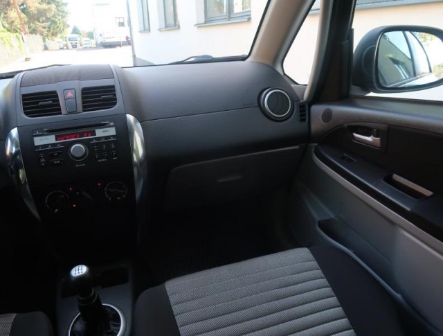 Suzuki SX4  1.6 VVT 