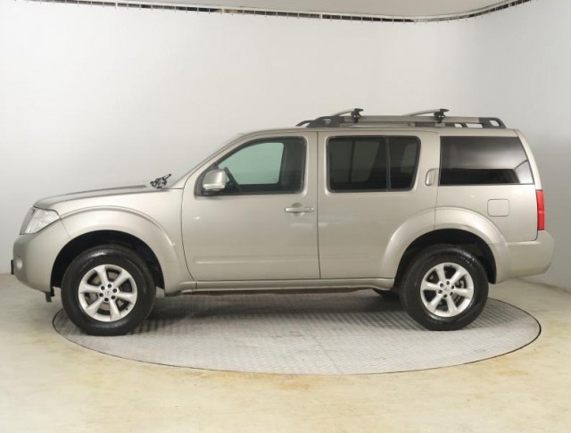 Nissan Pathfinder  2.5 dCi 