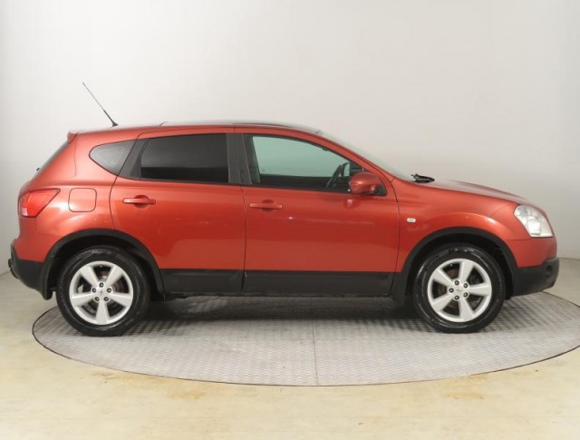 Nissan Qashqai  2.0 