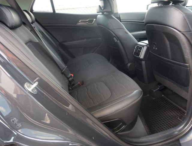 Kia Sportage  1.6 T-GDI MHEV Top