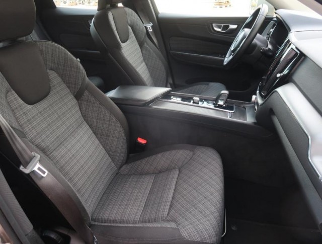 Volvo XC60  B4 AWD 