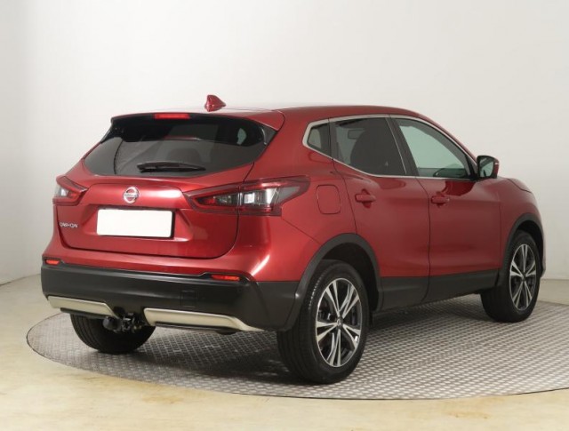 Nissan Qashqai  1.3 DIG-T 