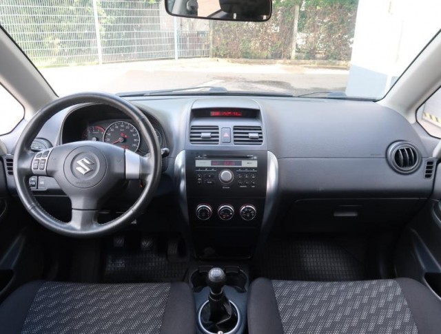 Suzuki SX4  1.6 VVT Comfort