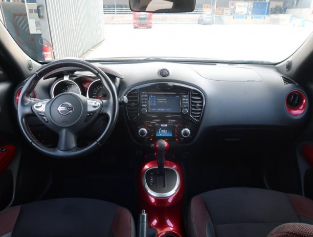 Nissan Juke  1.6 i 