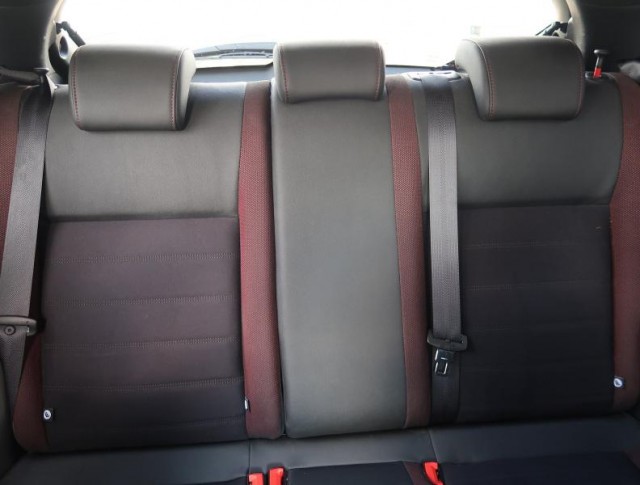 Nissan Juke  1.6 i 
