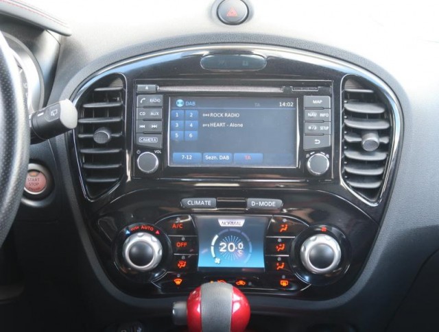 Nissan Juke  1.6 i 
