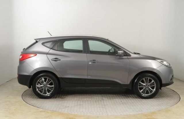Hyundai ix35  2.0 GDI Trikolor