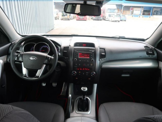 Kia Sorento  2.2 CRDi 