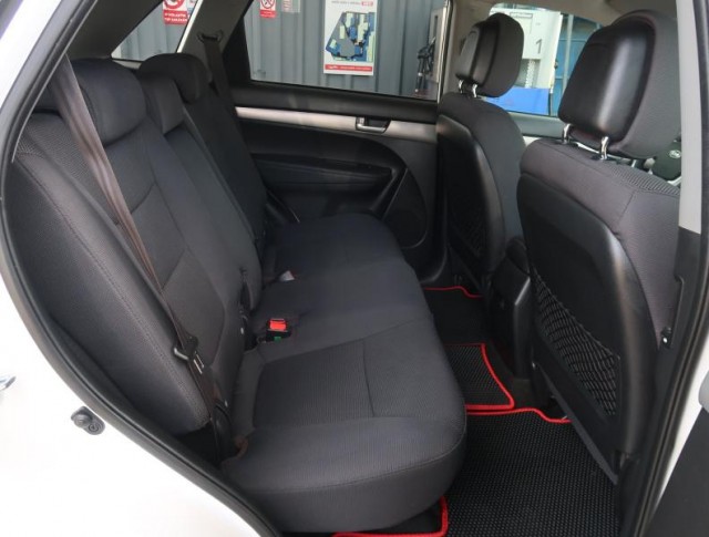 Kia Sorento  2.2 CRDi 