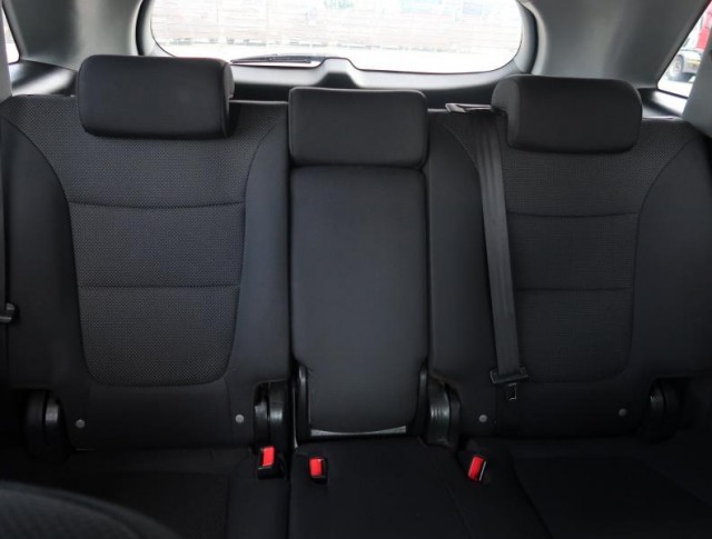 Kia Sorento  2.2 CRDi 