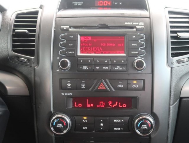 Kia Sorento  2.2 CRDi 