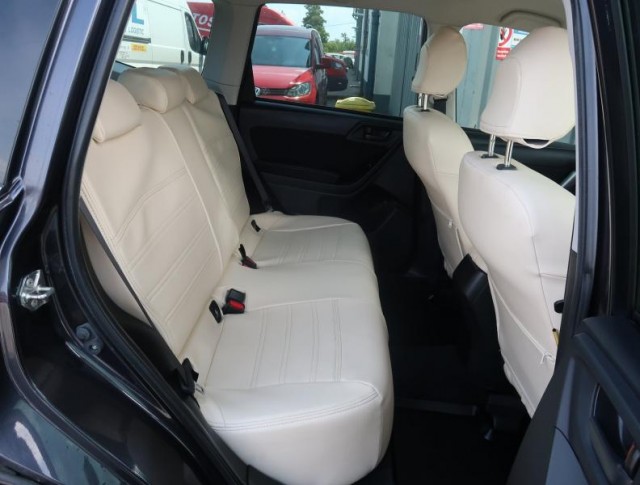 Subaru Forester  2.0 d Classa