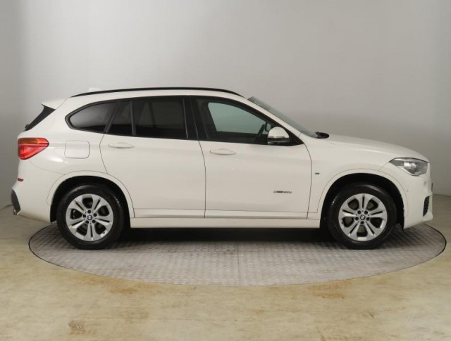 BMW X1  xDrive20i 