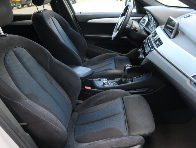 BMW X1  xDrive20i 