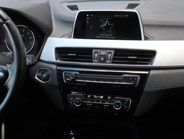 BMW X1  xDrive20i 