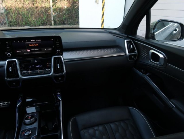Kia Sorento  2.2 CRDi 