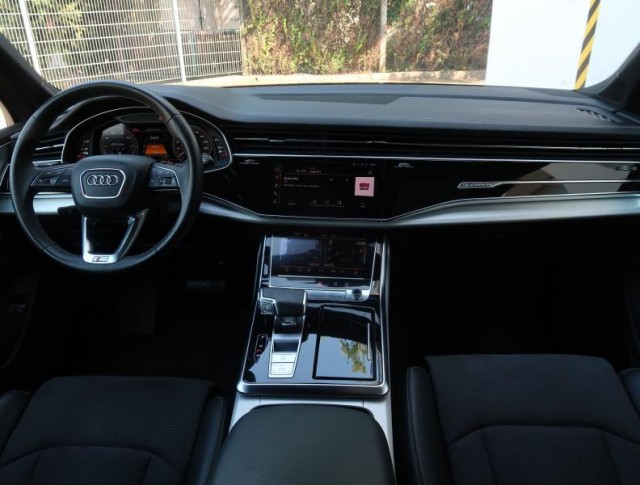 Audi Q7  55 TFSI S-Line