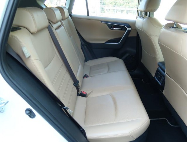 Toyota RAV 4  2.5 Hybrid 