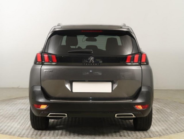 Peugeot 5008  1.5 BlueHDi 