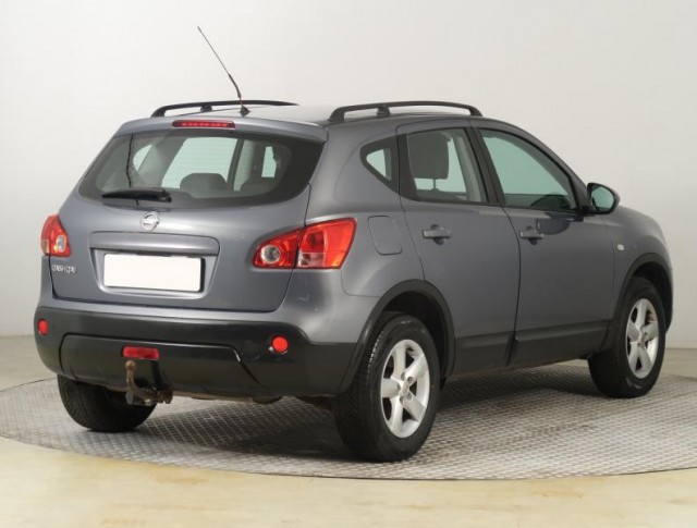 Nissan Qashqai  1.6 