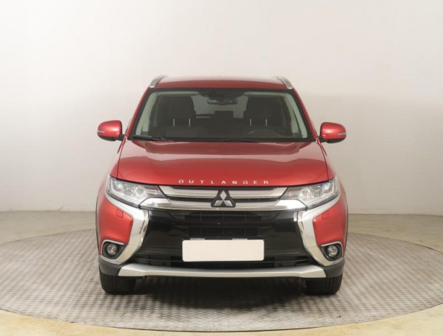 Mitsubishi Outlander  2.0 Intense