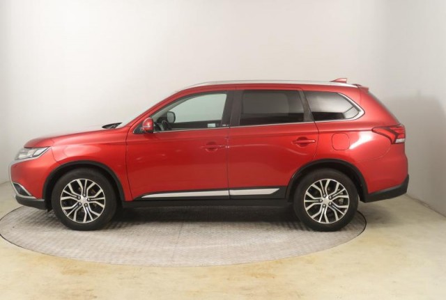 Mitsubishi Outlander  2.0 Intense