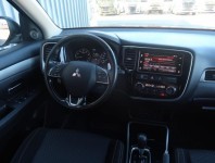 Mitsubishi Outlander  2.0 Intense