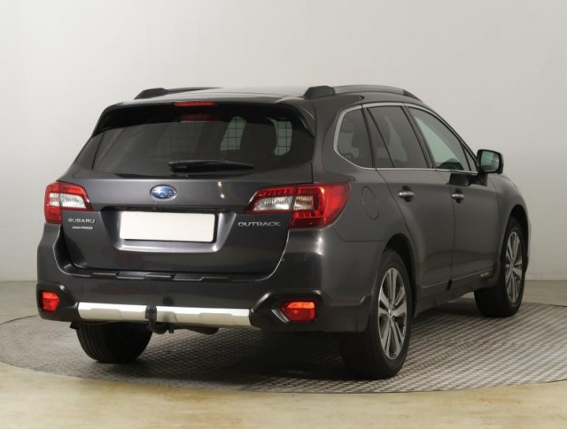 Subaru Outback  2.5 i 