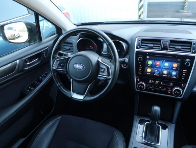 Subaru Outback  2.5 i 