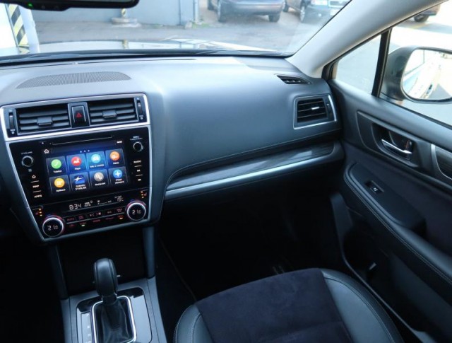 Subaru Outback  2.5 i 