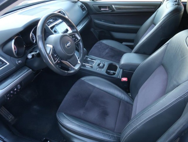 Subaru Outback  2.5 i 