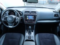 Subaru Outback  2.5 i 